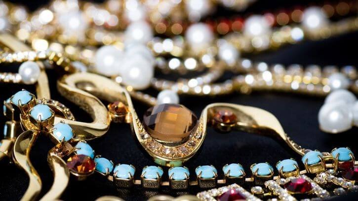 Jewelry buyers Loxahatchee Groves FL. Updated 2025